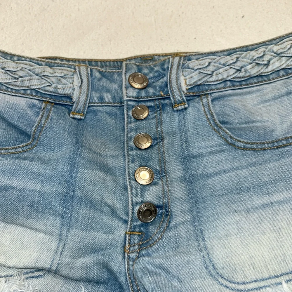 American Eagle Outfitters Blue Distressed Jean Shorts‎